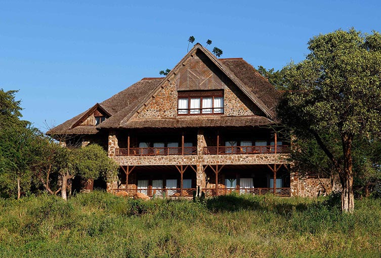 Kilaguni Serena Safari Lodge Air Package