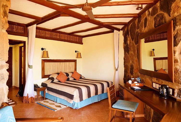 Kilaguni Serena Safari Lodge Air Package